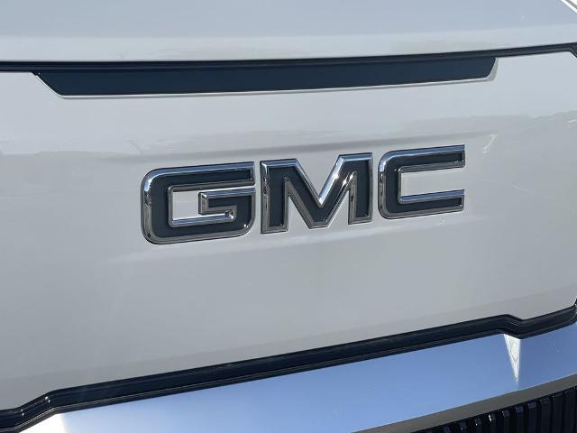 2024 GMC Sierra EV Vehicle Photo in TURLOCK, CA 95380-4918