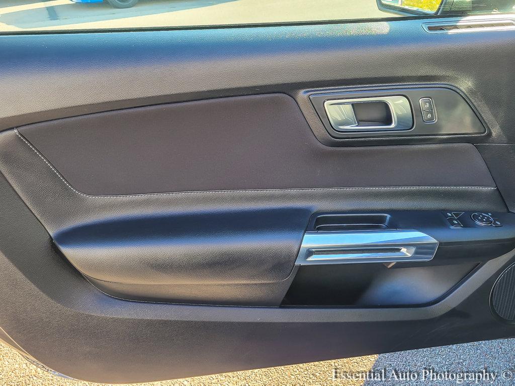 2020 Ford Mustang Vehicle Photo in Plainfield, IL 60586