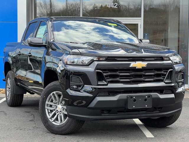 2024 Chevrolet Colorado Vehicle Photo in GARDNER, MA 01440-3110