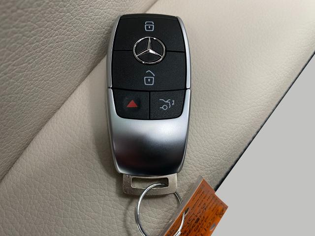 2025 Mercedes-Benz GLE Vehicle Photo in Appleton, WI 54913