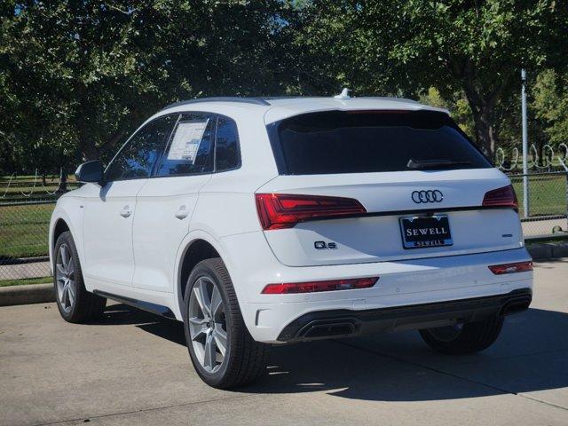 2025 Audi Q5 Vehicle Photo in HOUSTON, TX 77090