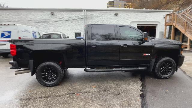 2017 Chevrolet Silverado 2500 HD Vehicle Photo in PITTSBURGH, PA 15226-1209