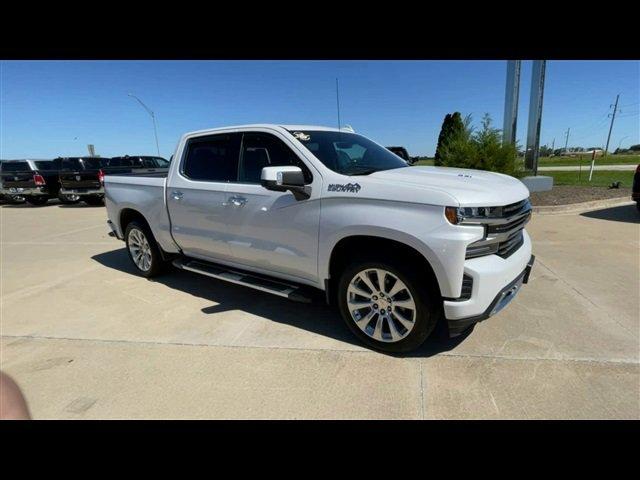 Used 2020 Chevrolet Silverado 1500 High Country with VIN 3GCUYHEL5LG348789 for sale in Centralia, MO