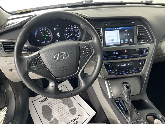 2017 Hyundai SONATA Hybrid Vehicle Photo in GILBERT, AZ 85297-0402