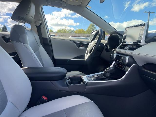 2020 Toyota RAV4 Vehicle Photo in BEACHWOOD, OH 44122-4298