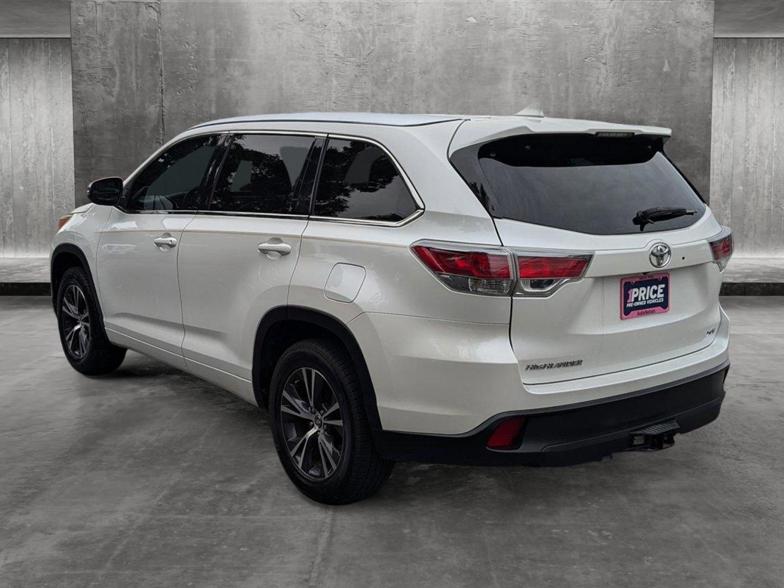 2016 Toyota Highlander Vehicle Photo in Panama City, FL 32401