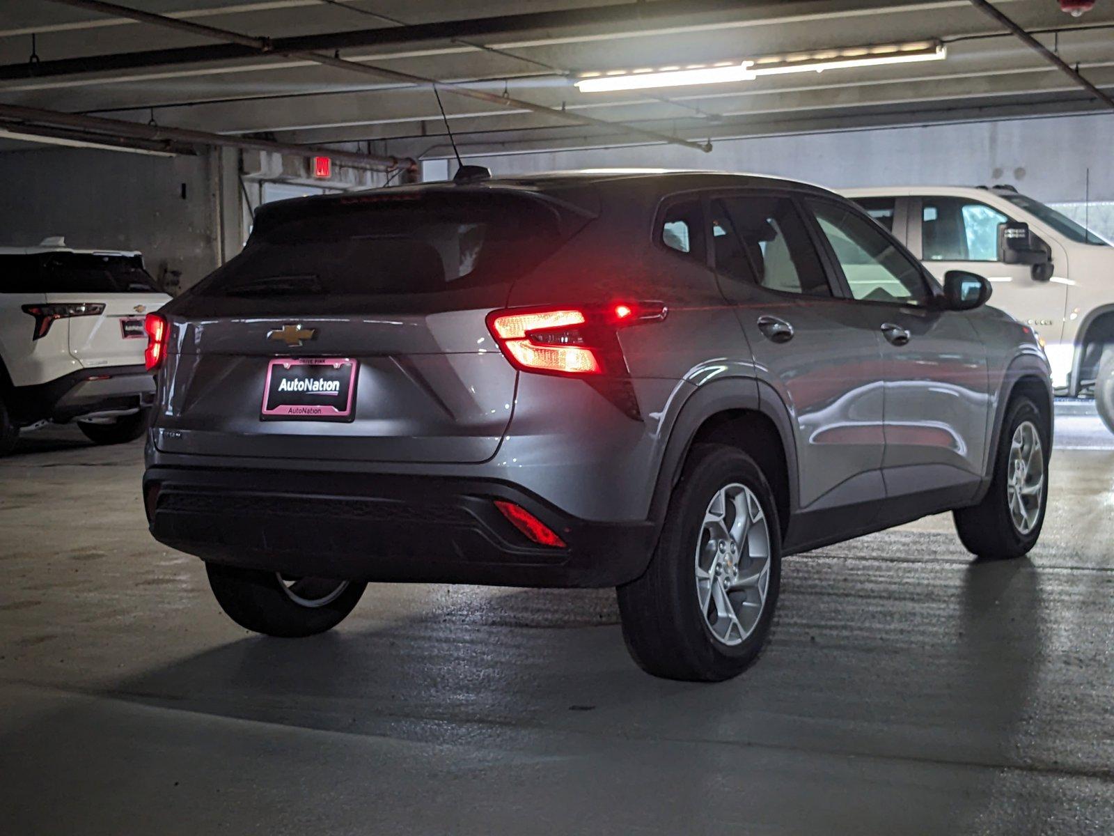 2024 Chevrolet Trax Vehicle Photo in MIAMI, FL 33134-2699