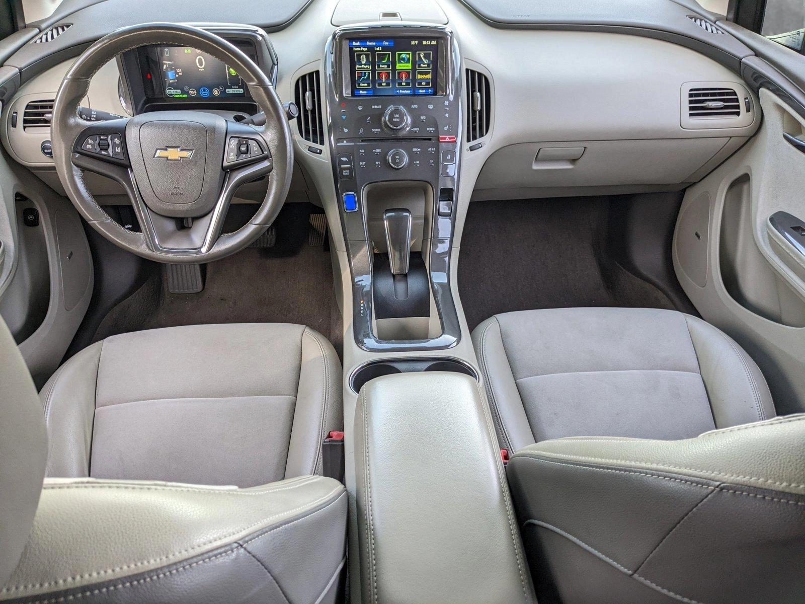 2013 Chevrolet Volt Vehicle Photo in VALENCIA, CA 91355-1705