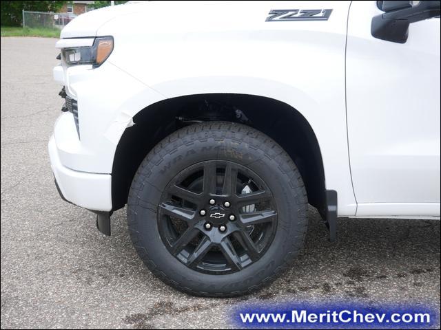 2024 Chevrolet Silverado 1500 Vehicle Photo in MAPLEWOOD, MN 55119-4794