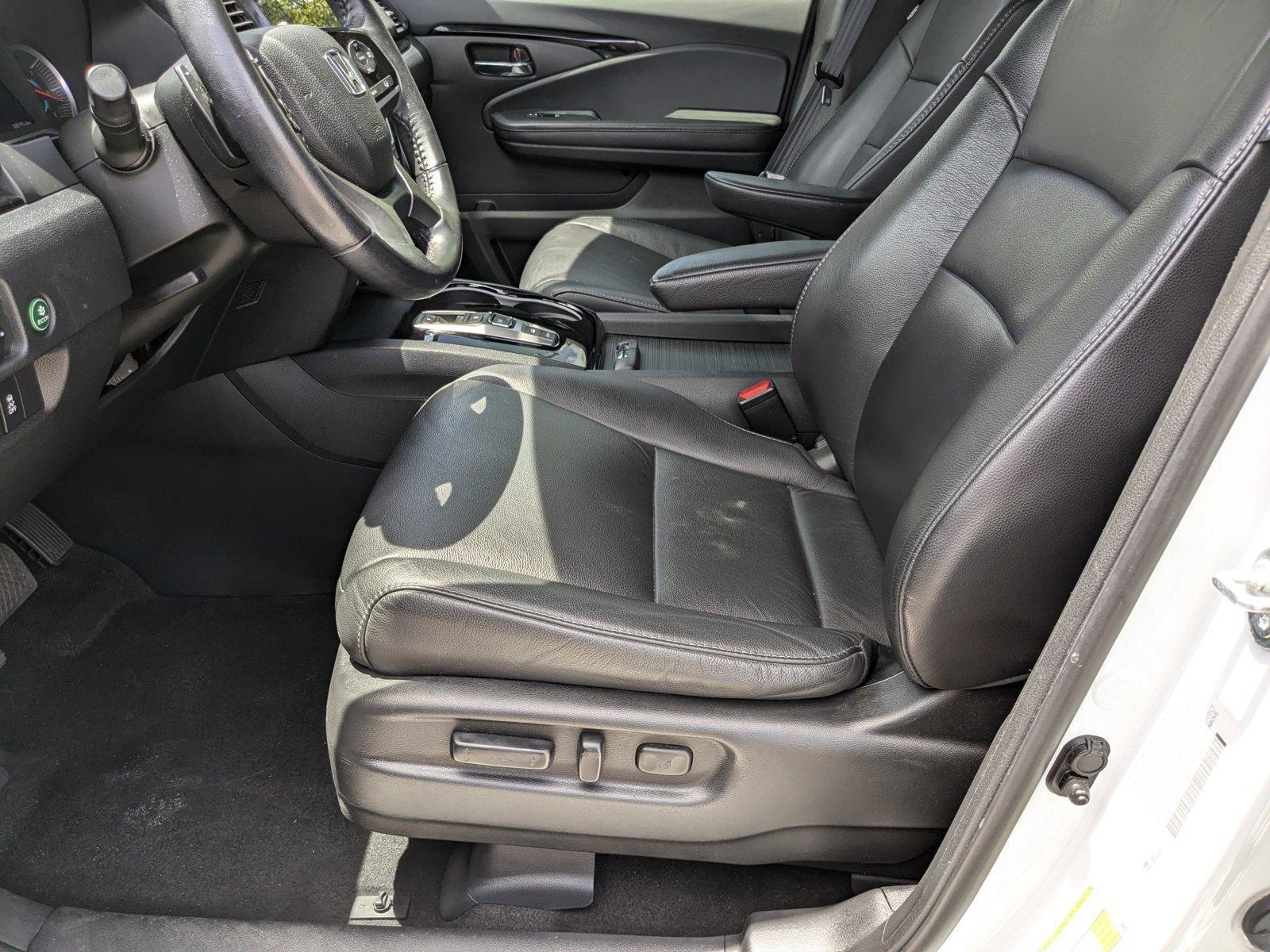 2022 Honda Pilot Vehicle Photo in Miami, FL 33015