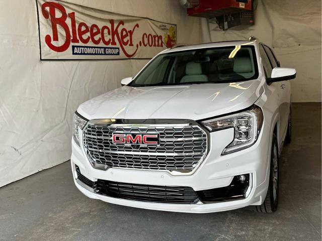 2024 GMC Terrain Vehicle Photo in RED SPRINGS, NC 28377-1640