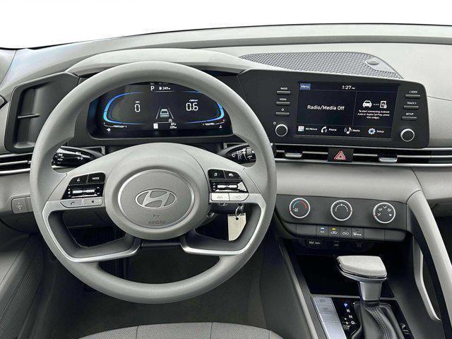 2024 Hyundai ELANTRA Vehicle Photo in O'Fallon, IL 62269