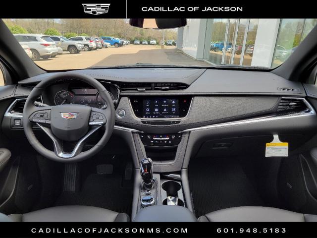 2024 Cadillac XT6 Vehicle Photo in RIDGELAND, MS 39157-4406