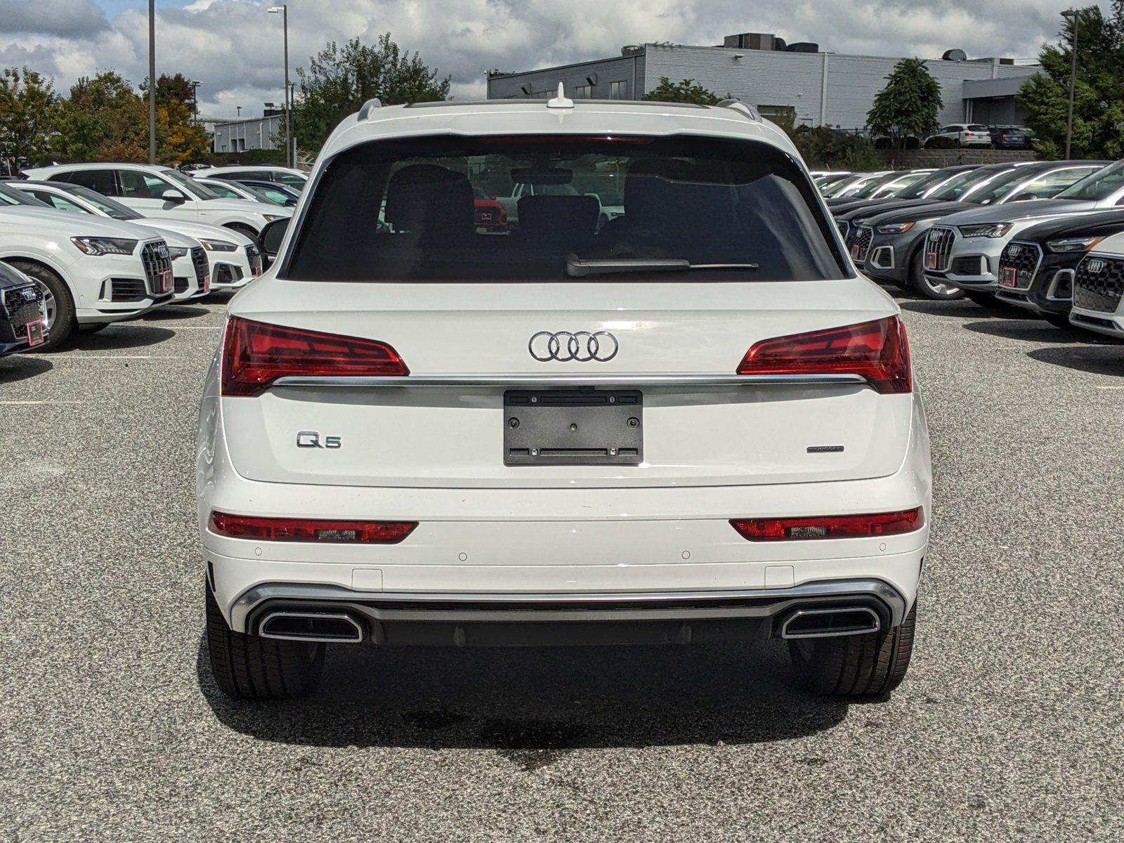 2024 Audi Q5 Vehicle Photo in Cockeysville, MD 21030