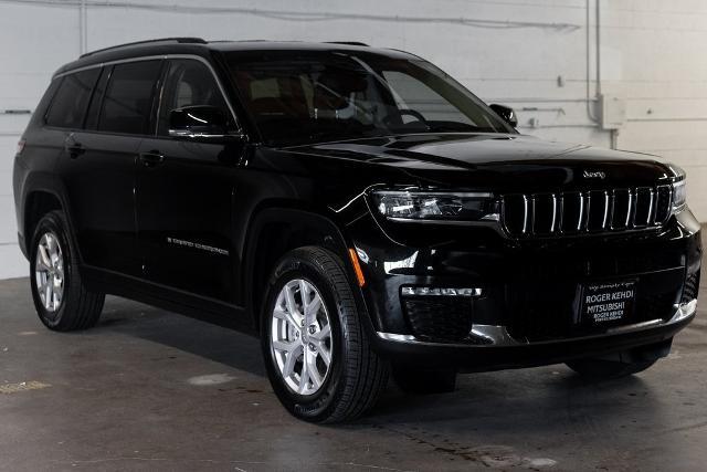 2022 Jeep Grand Cherokee L Vehicle Photo in Tigard, OR 97223