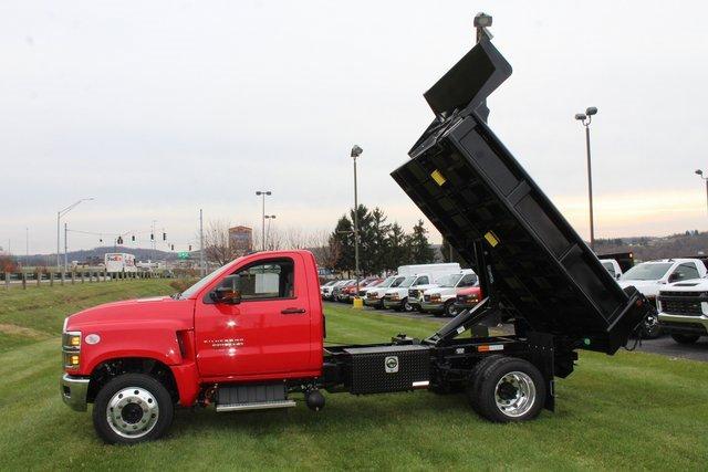 2023 Chevrolet Silverado 5500 HD Vehicle Photo in SAINT CLAIRSVILLE, OH 43950-8512