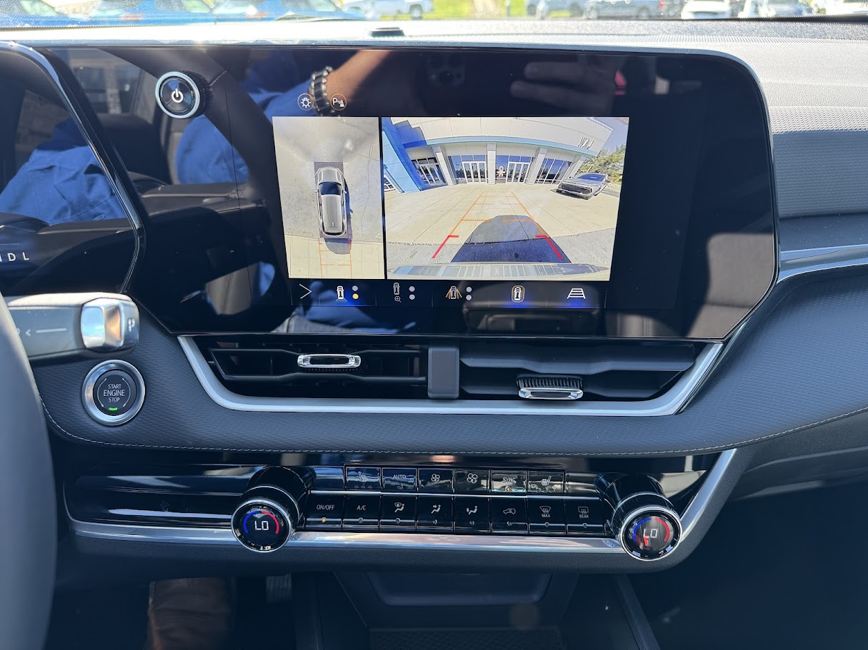 2025 Chevrolet Equinox Vehicle Photo in BOONVILLE, IN 47601-9633