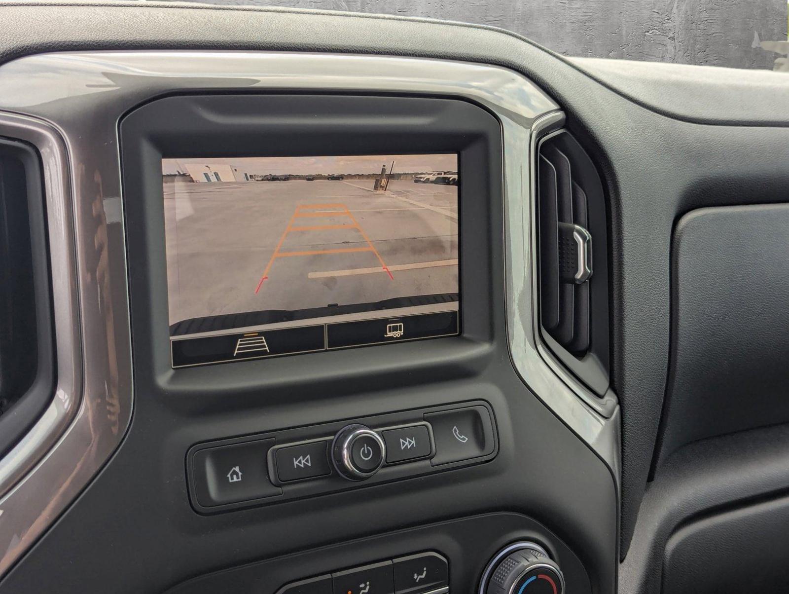 2024 Chevrolet Silverado 2500 HD Vehicle Photo in GREENACRES, FL 33463-3207