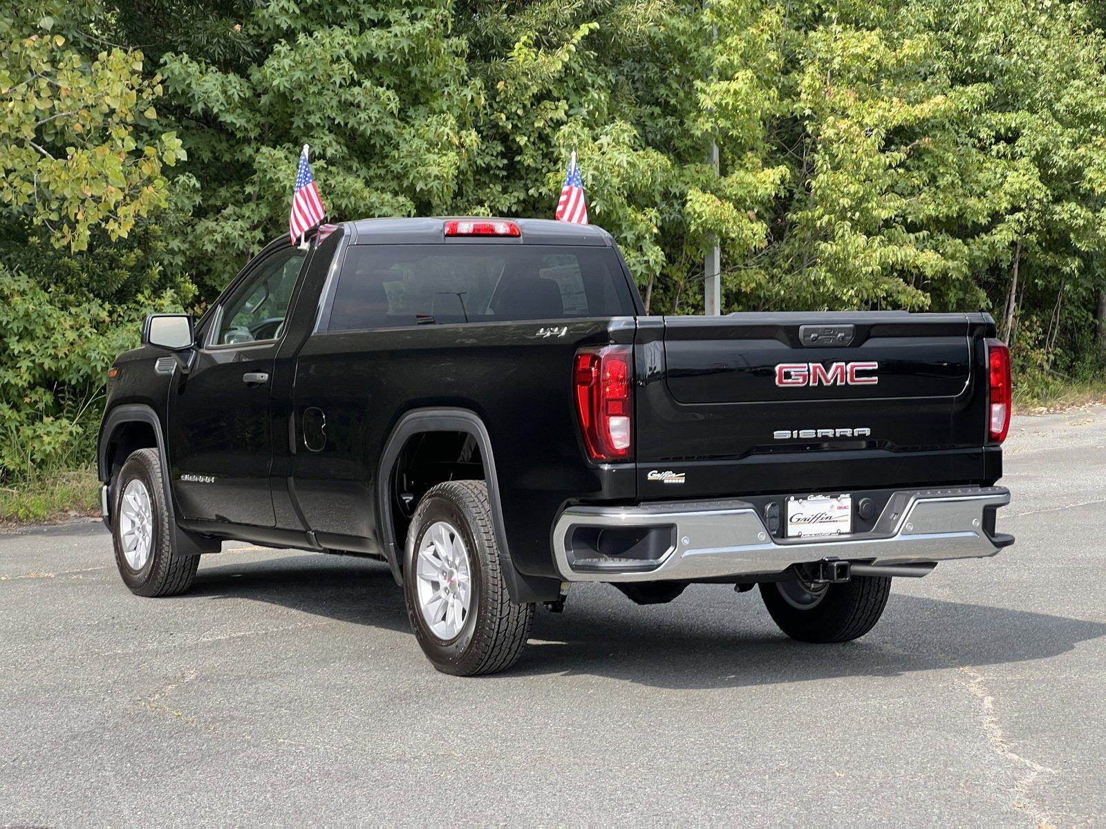 2024 GMC Sierra 1500 Vehicle Photo in MONROE, NC 28110-8431