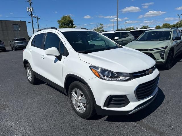 Used 2022 Chevrolet Trax LT with VIN KL7CJPSM8NB565043 for sale in Lexington, KY