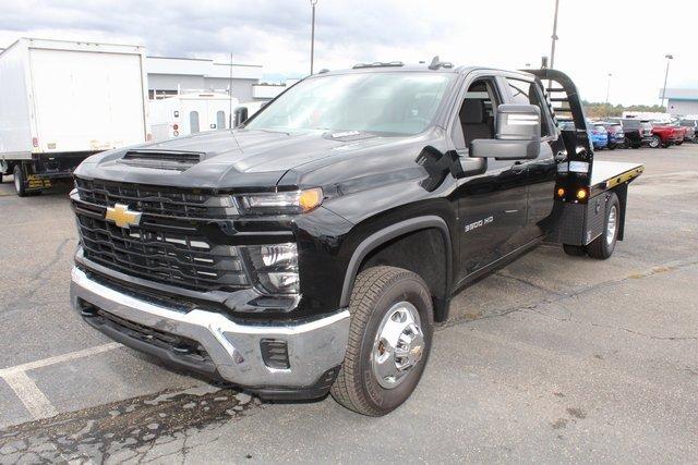 2024 Chevrolet Silverado 3500 HD Chassis Cab Vehicle Photo in SAINT CLAIRSVILLE, OH 43950-8512