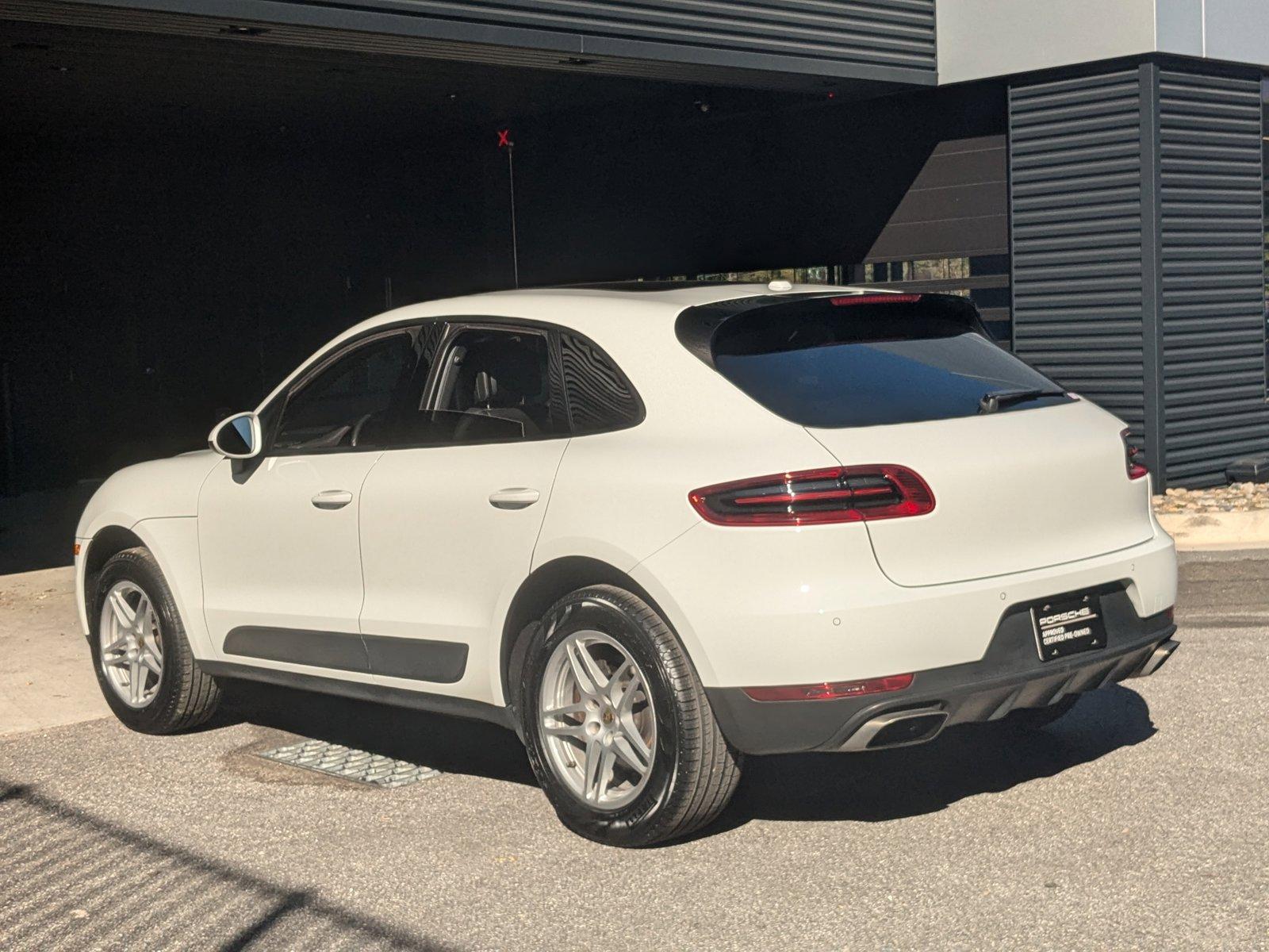 2018 Porsche Macan Vehicle Photo in Towson, MD 21204