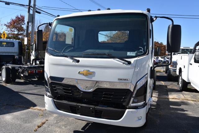 2025 Chevrolet Low Cab Forward 5500 XD Vehicle Photo in WHITMAN, MA 02382-1041