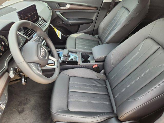 2025 Audi Q5 Vehicle Photo in HOUSTON, TX 77090