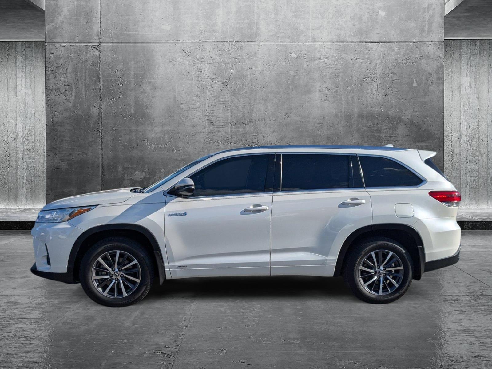 2017 Toyota Highlander Vehicle Photo in MIAMI, FL 33134-2699