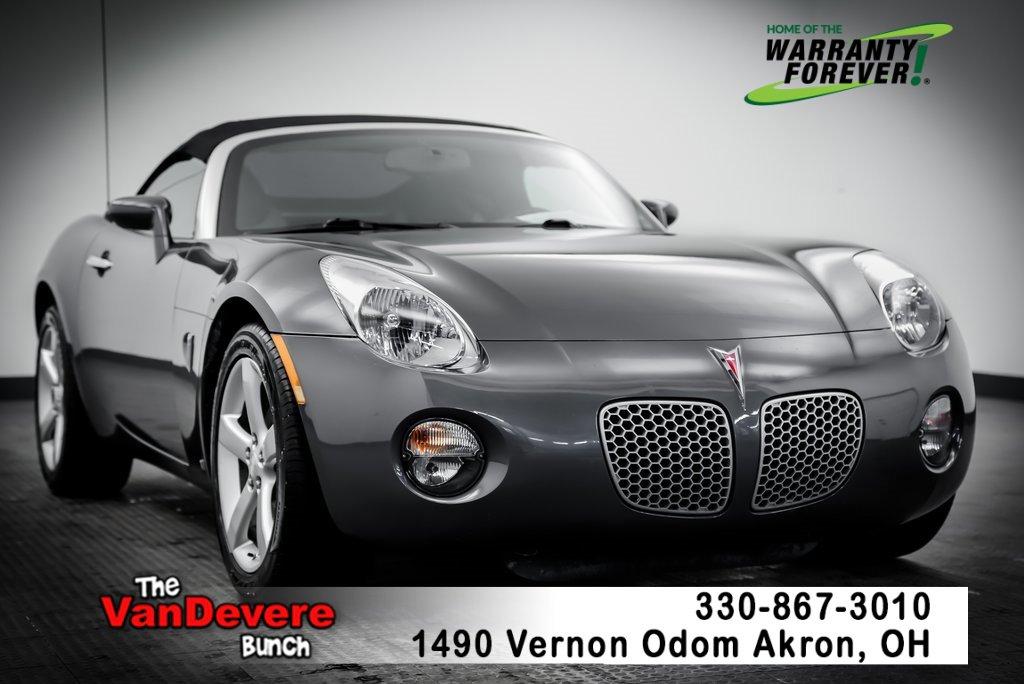 2008 Pontiac Solstice Vehicle Photo in AKRON, OH 44320-4088