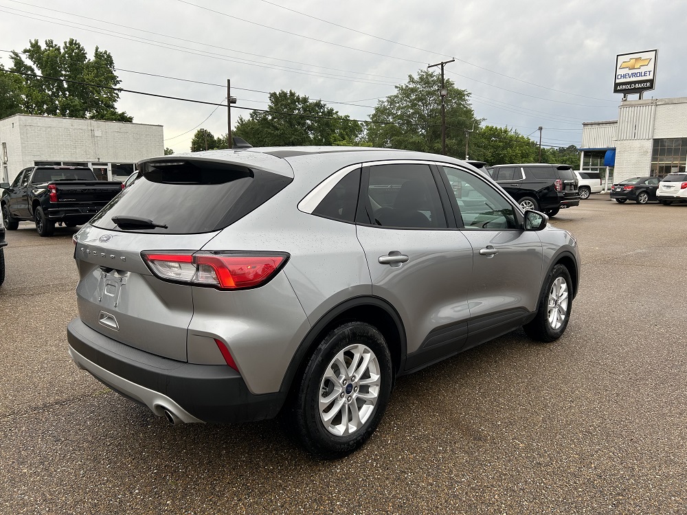 Used 2021 Ford Escape SE with VIN 1FMCU0G68MUA94926 for sale in Magnolia, AR