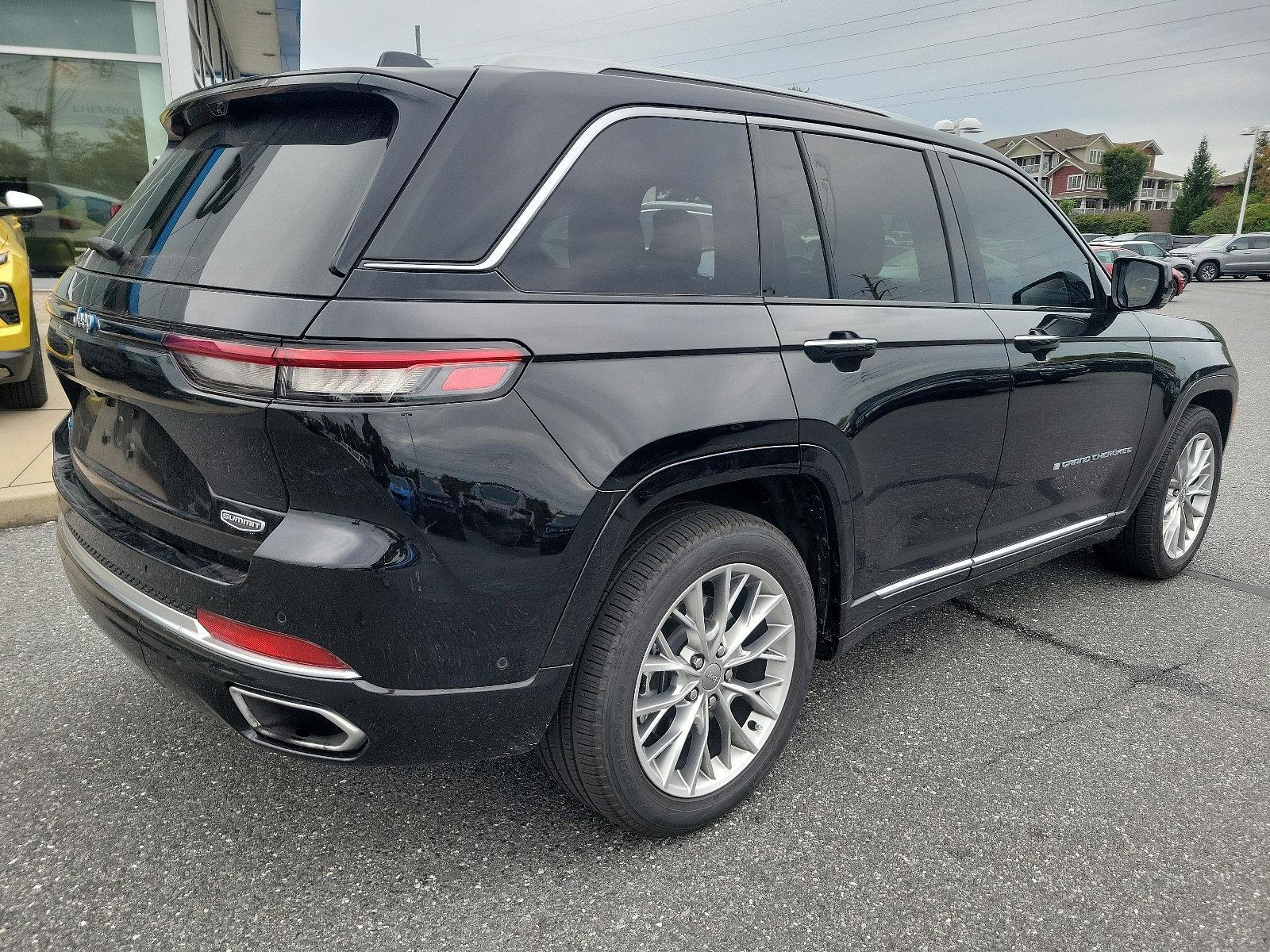 2023 Jeep Grand Cherokee 4xe Vehicle Photo in BETHLEHEM, PA 18017-9401