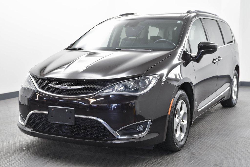 2017 Chrysler Pacifica Vehicle Photo in AKRON, OH 44303-2185