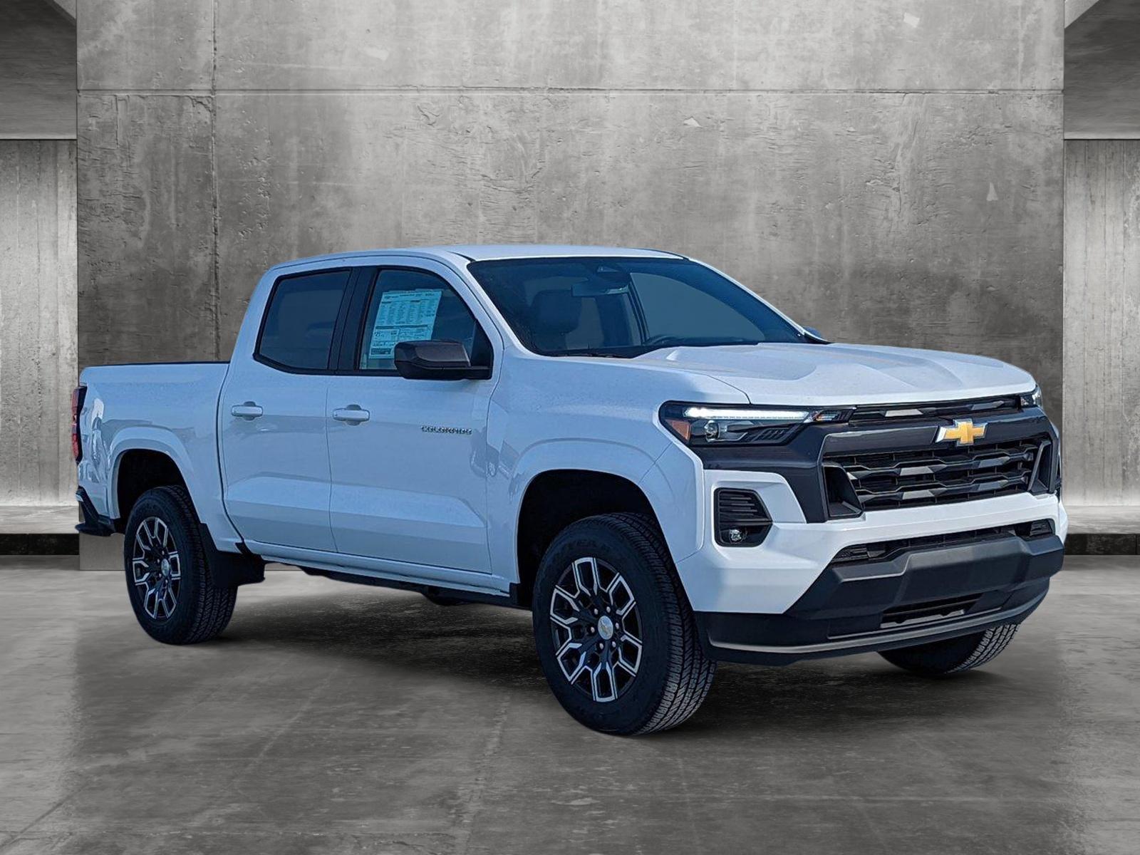 2024 Chevrolet Colorado Vehicle Photo in GREENACRES, FL 33463-3207