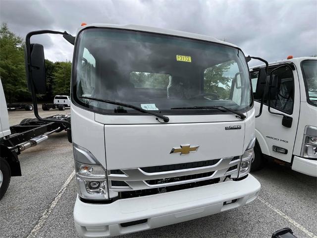 2025 Chevrolet 3500 HG LCF Gas Vehicle Photo in ALCOA, TN 37701-3235