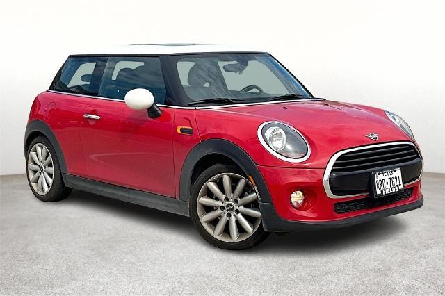 2019 MINI Cooper Hardtop 2 Door Vehicle Photo in Houston, TX 77007