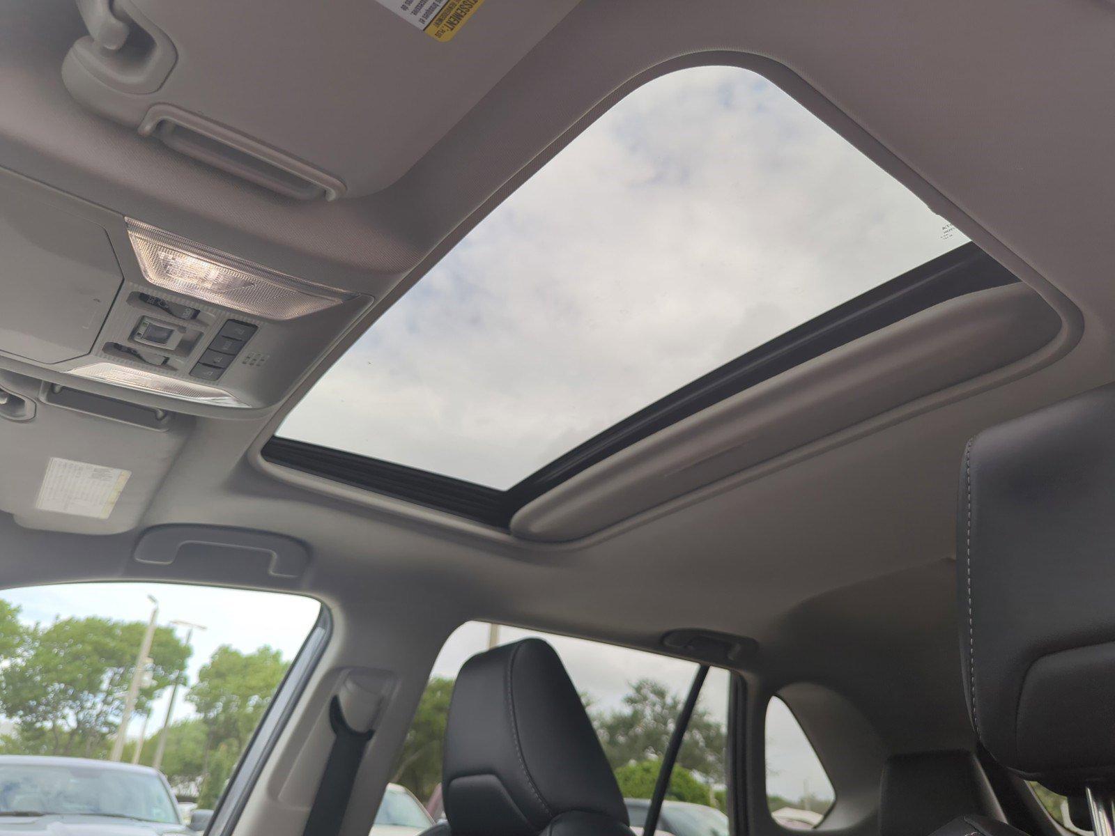 2022 Toyota RAV4 Vehicle Photo in Pembroke Pines, FL 33027