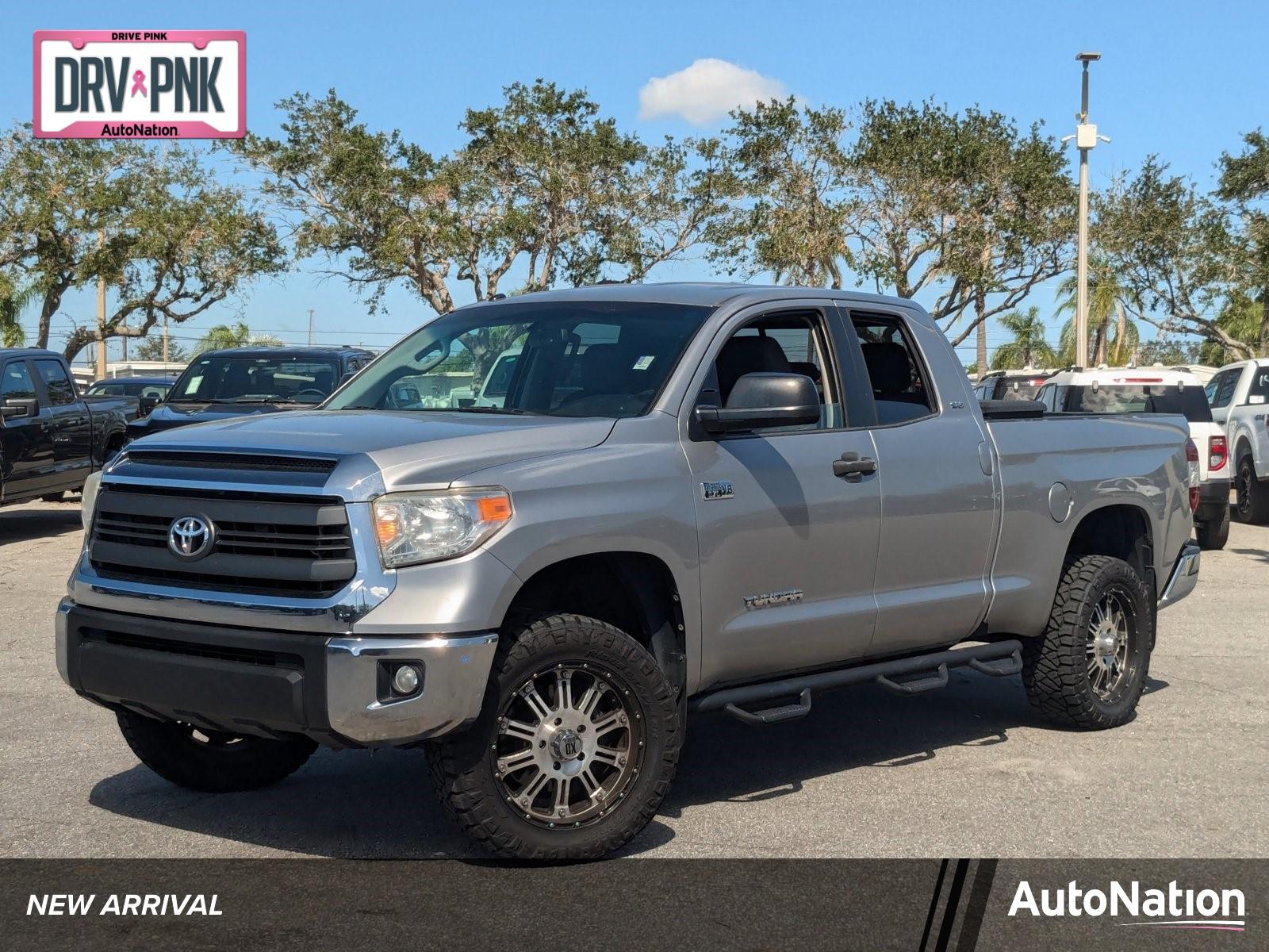 2015 Toyota Tundra 2WD Truck Vehicle Photo in St. Petersburg, FL 33713