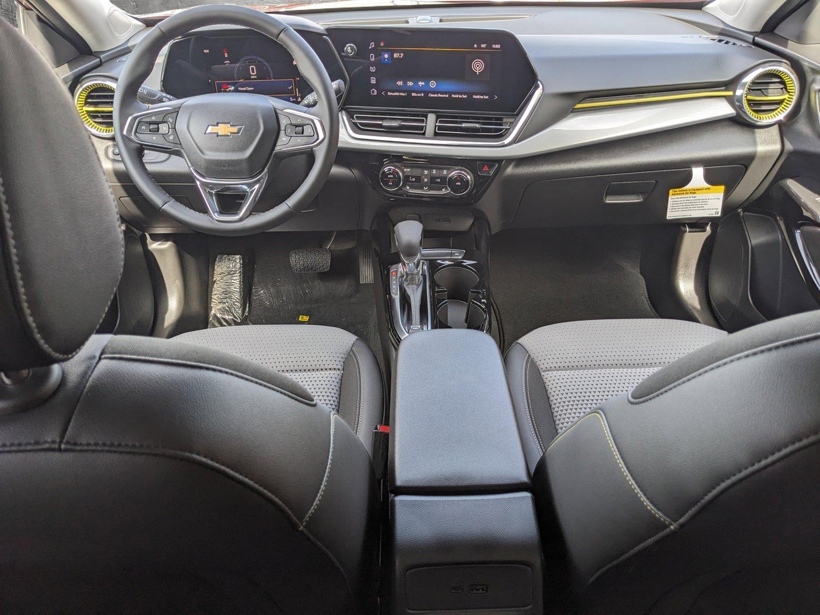 2025 Chevrolet Trax Vehicle Photo in HOUSTON, TX 77034-5009