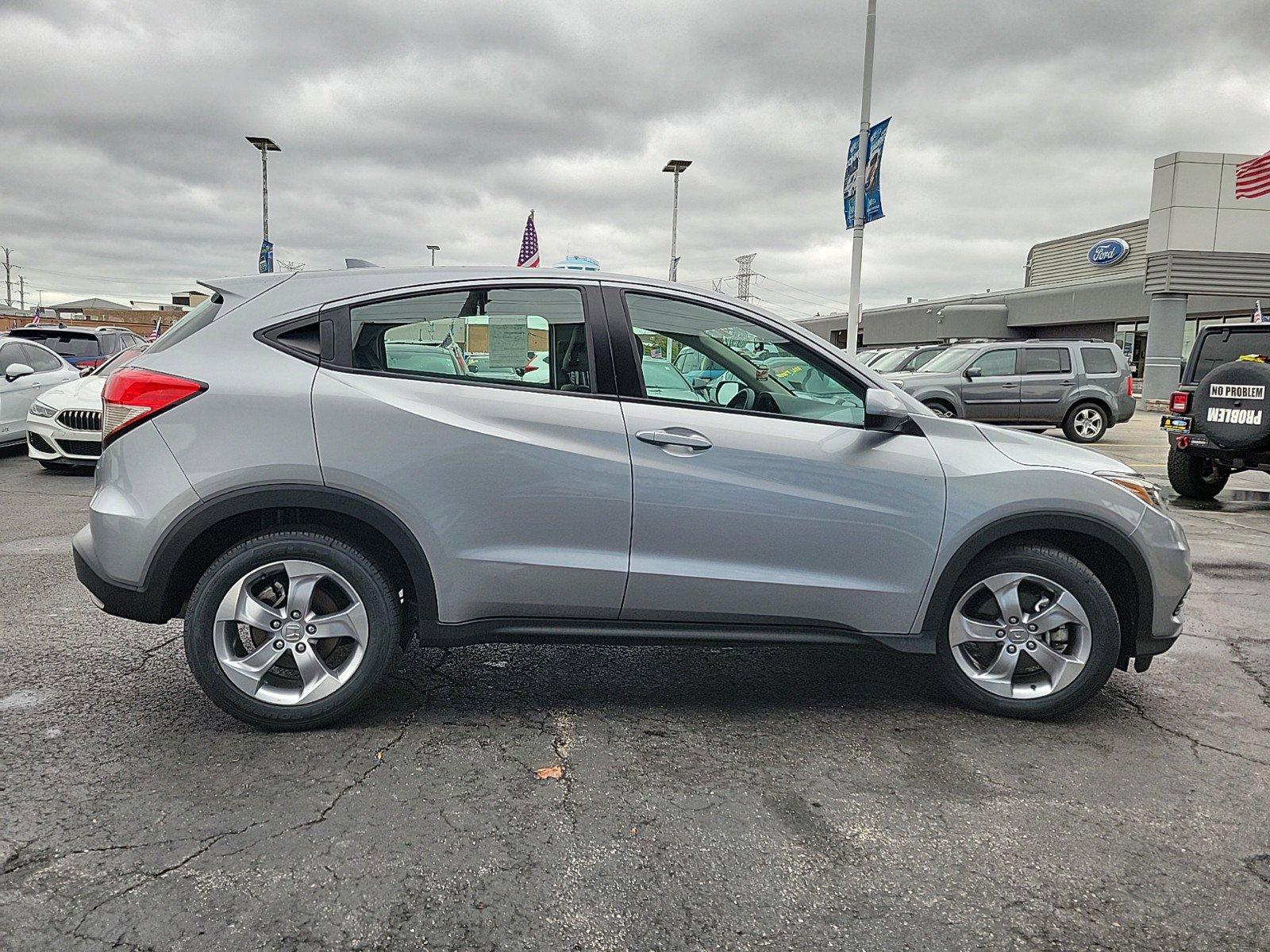 2021 Honda HR-V Vehicle Photo in Saint Charles, IL 60174