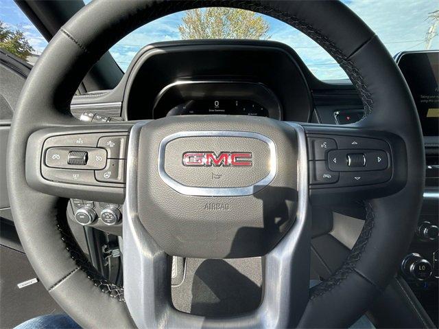 2024 GMC Yukon XL Vehicle Photo in BOWLING GREEN, KY 42104-4102