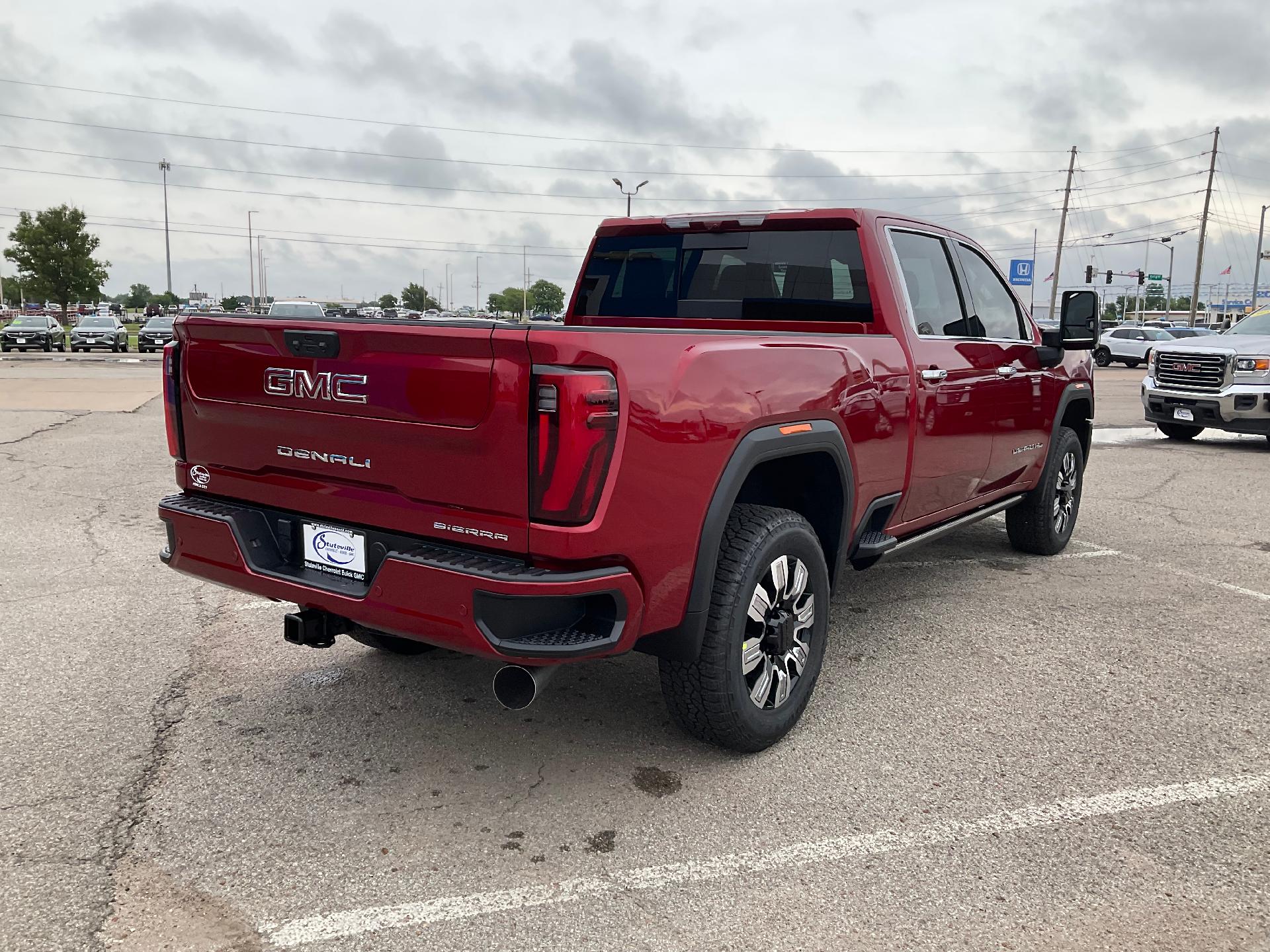 2024 GMC Sierra 2500 HD Vehicle Photo in PONCA CITY, OK 74601-1036