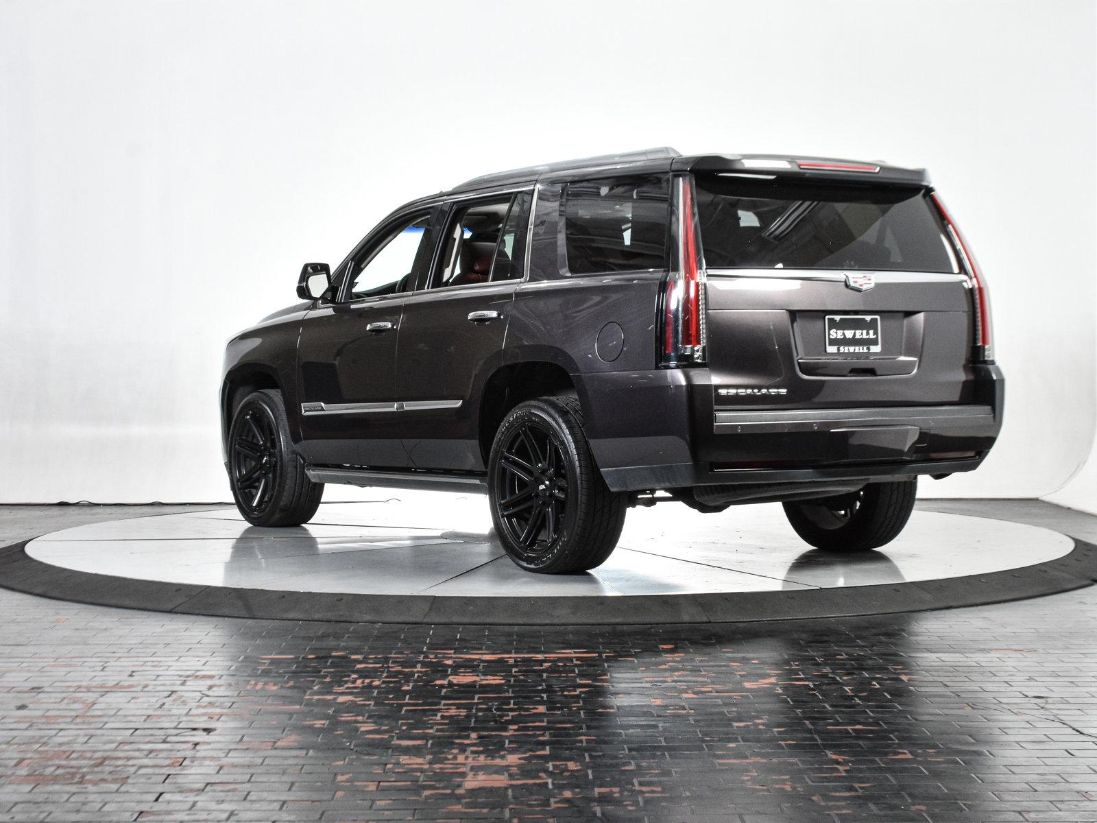 2016 Cadillac Escalade Vehicle Photo in DALLAS, TX 75235