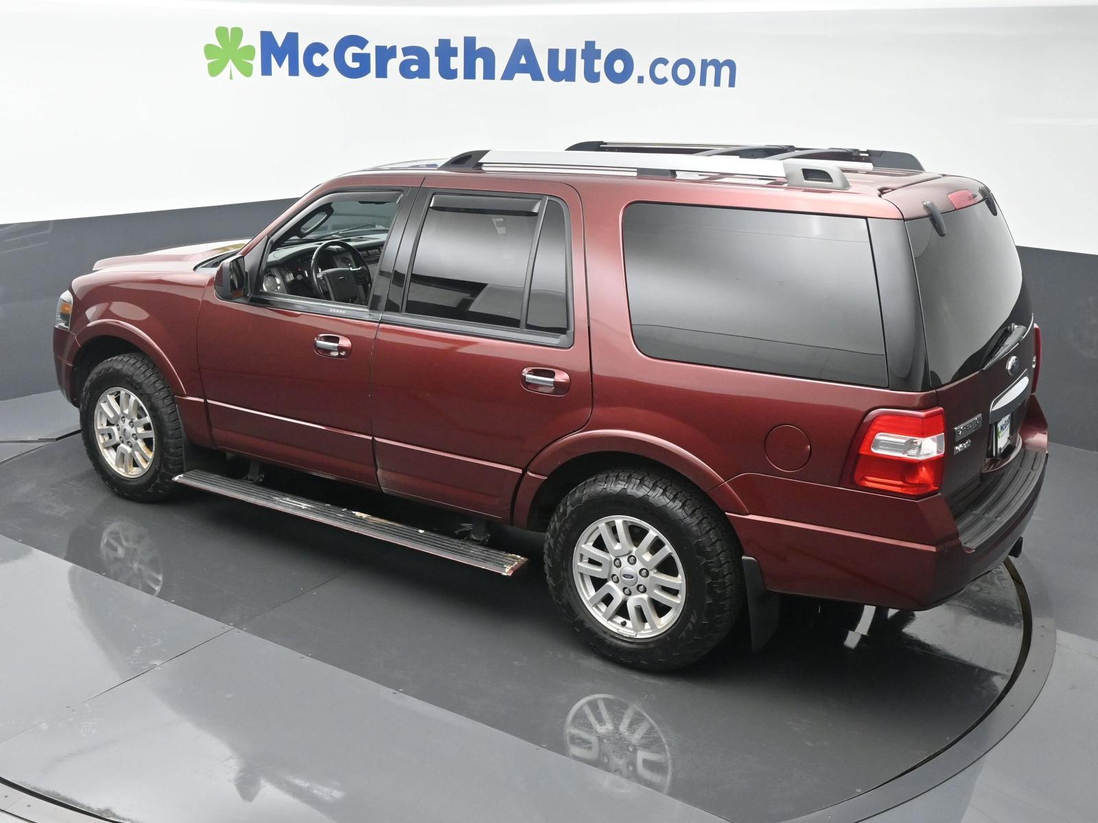 2012 Ford Expedition Vehicle Photo in Cedar Rapids, IA 52402