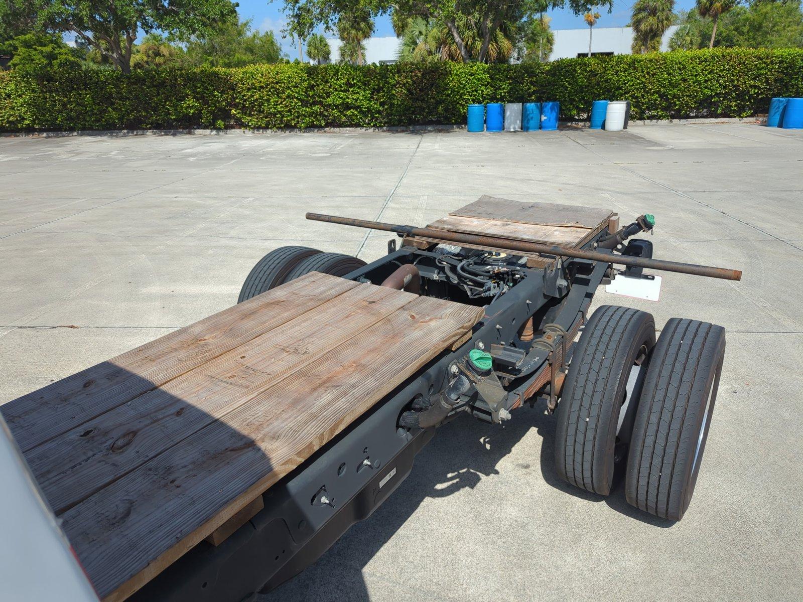 2023 Ford Super Duty F-550 DRW Vehicle Photo in Margate, FL 33063