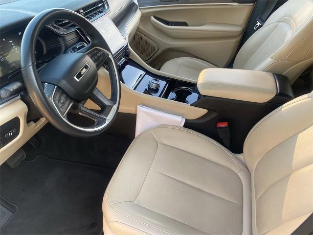 2021 Jeep Grand Cherokee L Vehicle Photo in GOODYEAR, AZ 85338-1310