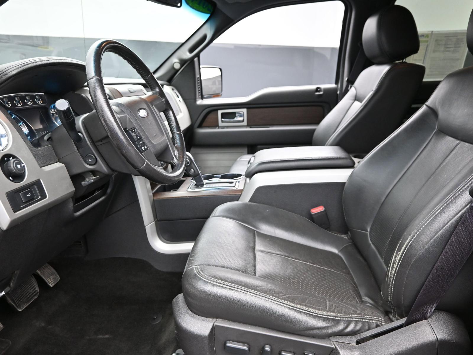 2014 Ford F-150 Vehicle Photo in Cedar Rapids, IA 52402