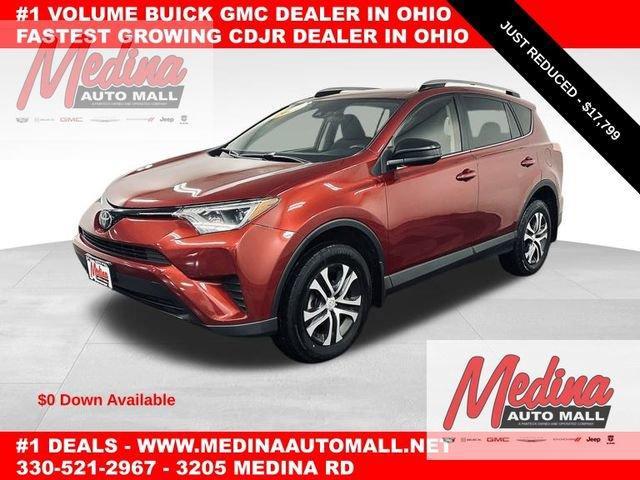 2018 Toyota RAV4 Vehicle Photo in MEDINA, OH 44256-9631