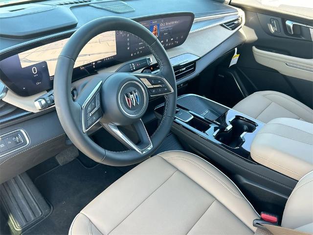 2025 Buick Enclave Vehicle Photo in GOODYEAR, AZ 85338-1310