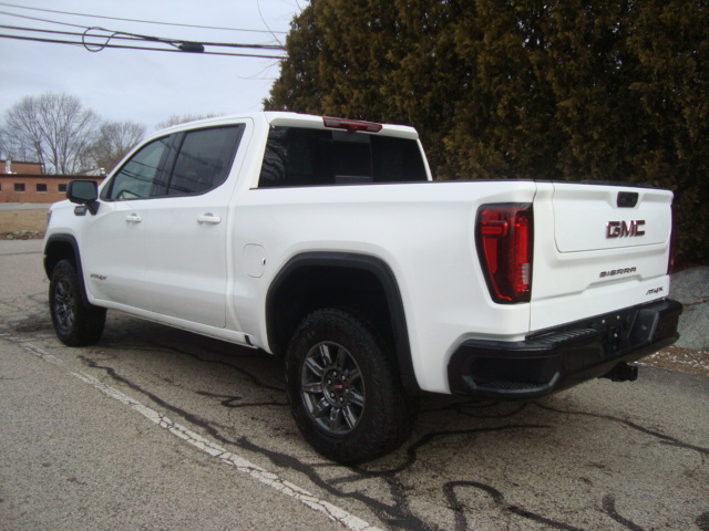 2024 GMC Sierra 1500 Vehicle Photo in PORTSMOUTH, NH 03801-4196